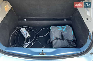 Хэтчбек Renault Zoe 2013 в 