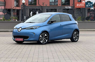 Хэтчбек Renault Zoe 2017 в 
