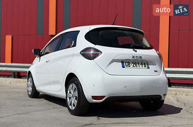 Хэтчбек Renault Zoe 2021 в 