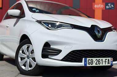Хэтчбек Renault Zoe 2021 в 