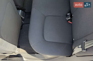 Хэтчбек Renault Zoe 2021 в 