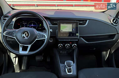 Хэтчбек Renault Zoe 2021 в 
