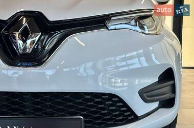 Хэтчбек Renault Zoe 2020 в 