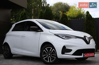 Хэтчбек Renault Zoe 2022 в 