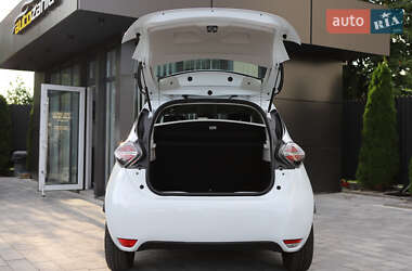 Хэтчбек Renault Zoe 2022 в 
