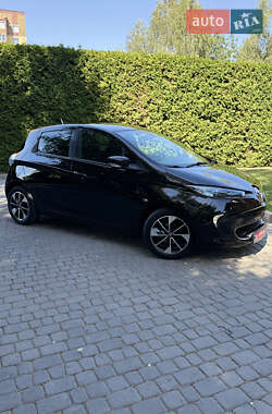 Хэтчбек Renault Zoe 2017 в 