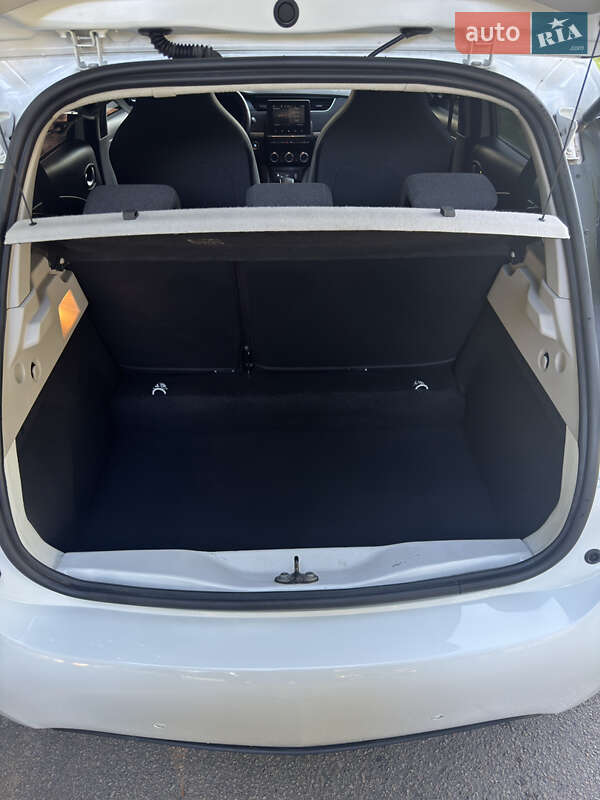 Хэтчбек Renault Zoe 2022 в Ромнах