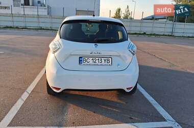 Хэтчбек Renault Zoe 2016 в 