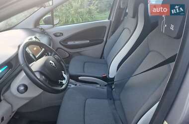 Хэтчбек Renault Zoe 2015 в 