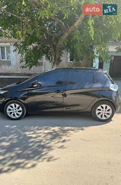 Хэтчбек Renault Zoe 2014 в 
