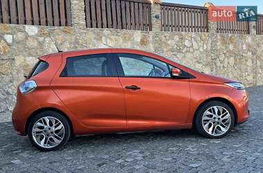 Хэтчбек Renault Zoe 2016 в 