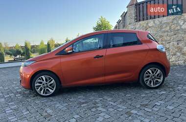 Хэтчбек Renault Zoe 2016 в 