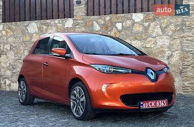 Хэтчбек Renault Zoe 2016 в 