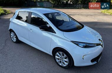Хэтчбек Renault Zoe 2014 в 