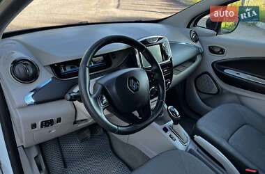 Хэтчбек Renault Zoe 2014 в 
