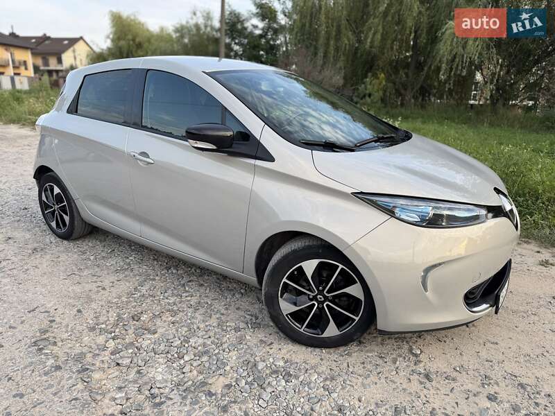 Хэтчбек Renault Zoe 2018 в 