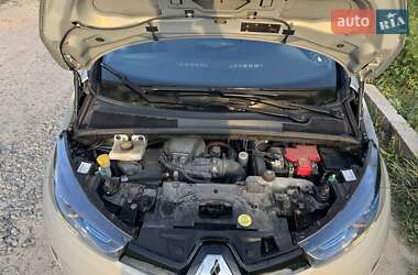 Хэтчбек Renault Zoe 2018 в 