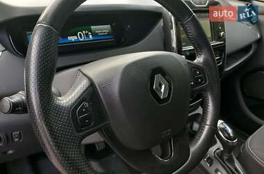 Хэтчбек Renault Zoe 2017 в 