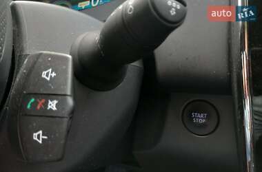 Хэтчбек Renault Zoe 2017 в 