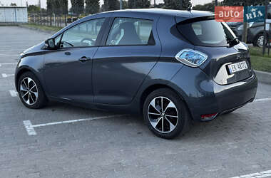 Хэтчбек Renault Zoe 2017 в 
