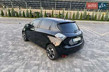 Хэтчбек Renault Zoe 2018 в 