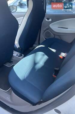 Хэтчбек Renault Zoe 2014 в 