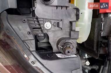 Хэтчбек Renault Zoe 2020 в 