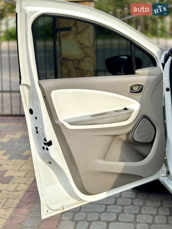 Хэтчбек Renault Zoe 2017 в Самборе фото 31 Хэтчбек Renault Zoe 2017 в Самборе