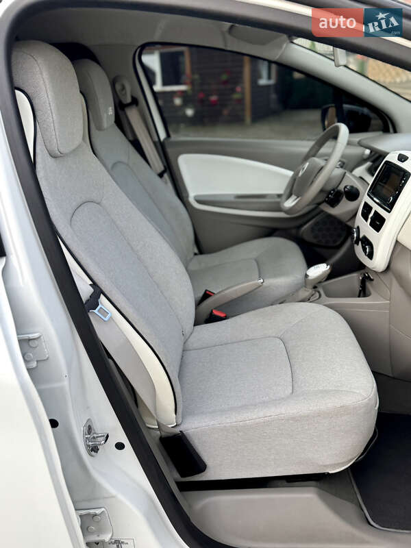 Хэтчбек Renault Zoe 2017 в Самборе фото 38 Хэтчбек Renault Zoe 2017 в Самборе