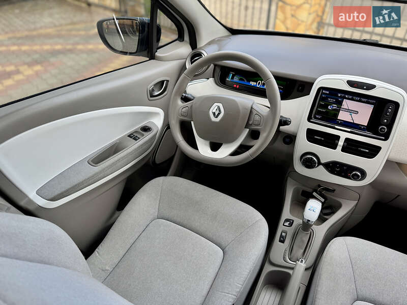 Хэтчбек Renault Zoe 2017 в Самборе фото 49 Хэтчбек Renault Zoe 2017 в Самборе