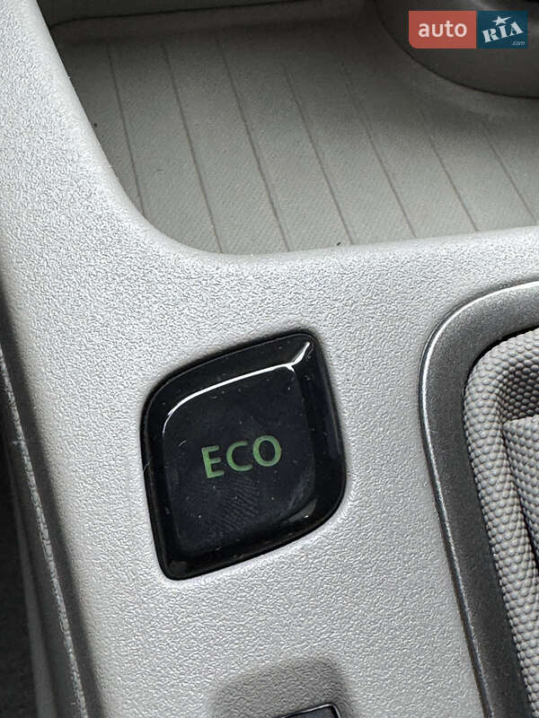 Хэтчбек Renault Zoe 2017 в Самборе фото 85 Хэтчбек Renault Zoe 2017 в Самборе