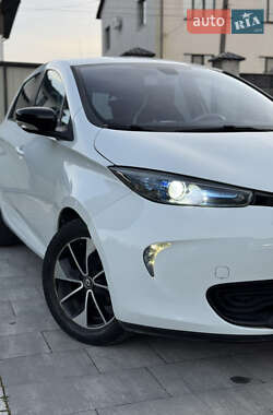 Хэтчбек Renault Zoe 2015 в 