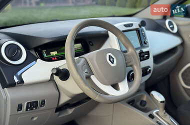 Хэтчбек Renault Zoe 2015 в 