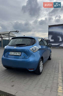 Хэтчбек Renault Zoe 2019 в 