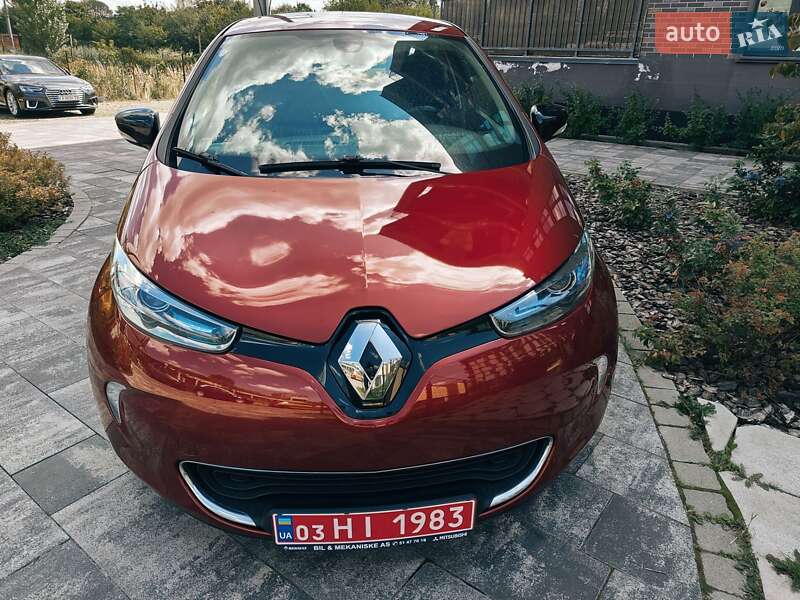 Хэтчбек Renault Zoe 2017 в Львове