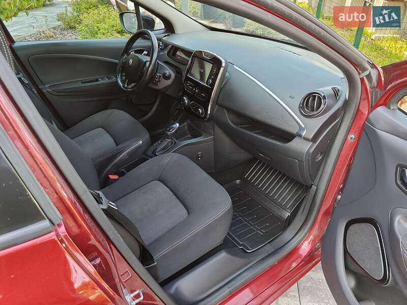 Хэтчбек Renault Zoe 2017 в Львове