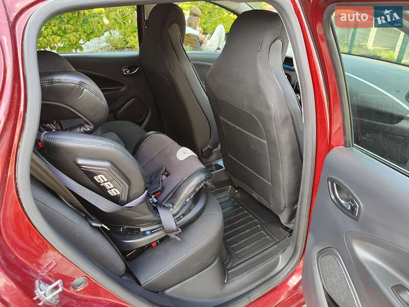 Хэтчбек Renault Zoe 2017 в Львове
