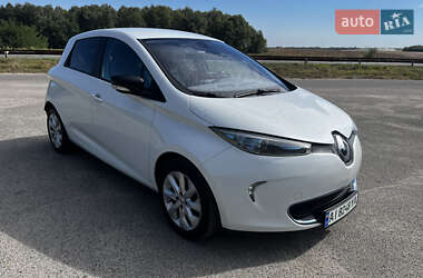 Хэтчбек Renault Zoe 2014 в 