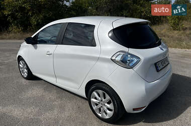 Хэтчбек Renault Zoe 2014 в 