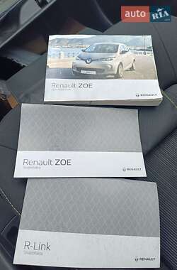 Хэтчбек Renault Zoe 2017 в 