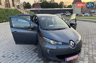 Хетчбек Renault Zoe 2017 в 