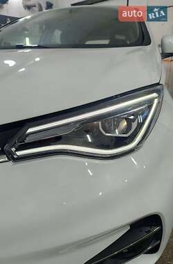 Хэтчбек Renault Zoe 2021 в 