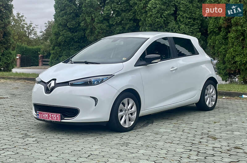 Хэтчбек Renault Zoe 2017 в 