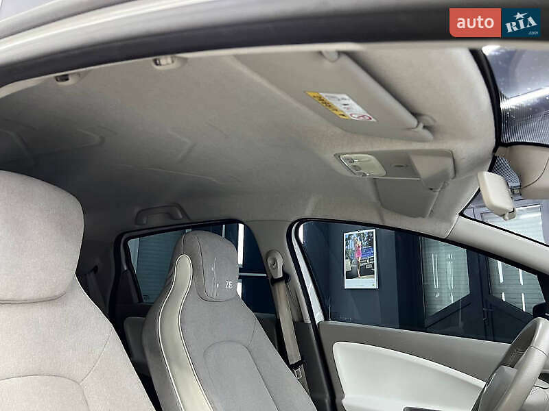 Хетчбек Renault Zoe 2013 в Коломиї