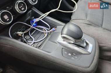 Хэтчбек Renault Zoe 2020 в 