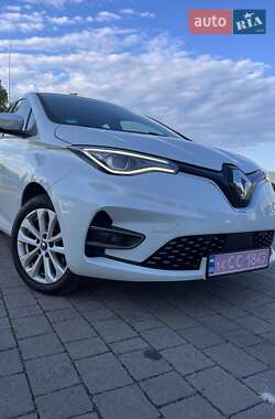 Хэтчбек Renault Zoe 2021 в 