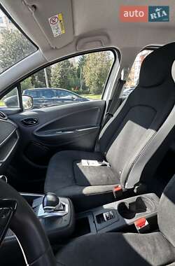 Хэтчбек Renault Zoe 2020 в 