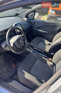 Хэтчбек Renault Zoe 2019 в 