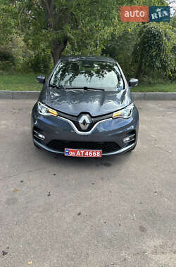 Хэтчбек Renault Zoe 2020 в 