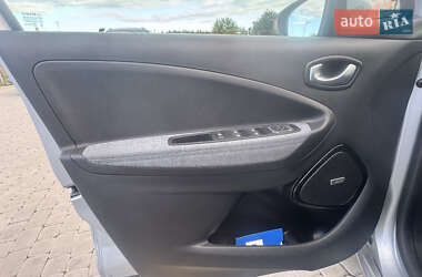 Хэтчбек Renault Zoe 2020 в 